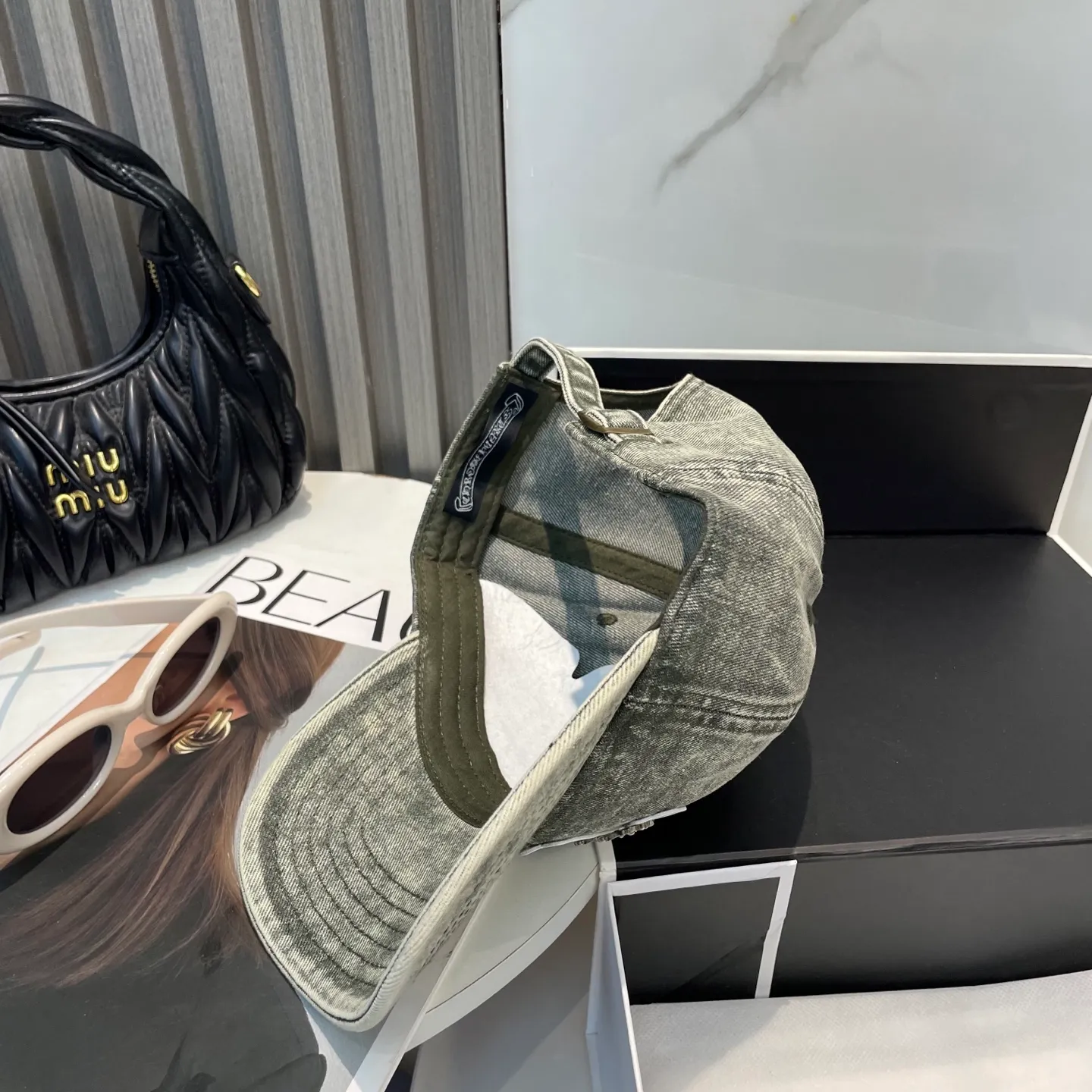 P86 Crow Heart 🆕🆕25 new baseball cap, personalized fashion classic cross logo, casual with a cool feeling, unisex style, same style for men and women! Very easy to match! Head circumference: 56-58cm is available